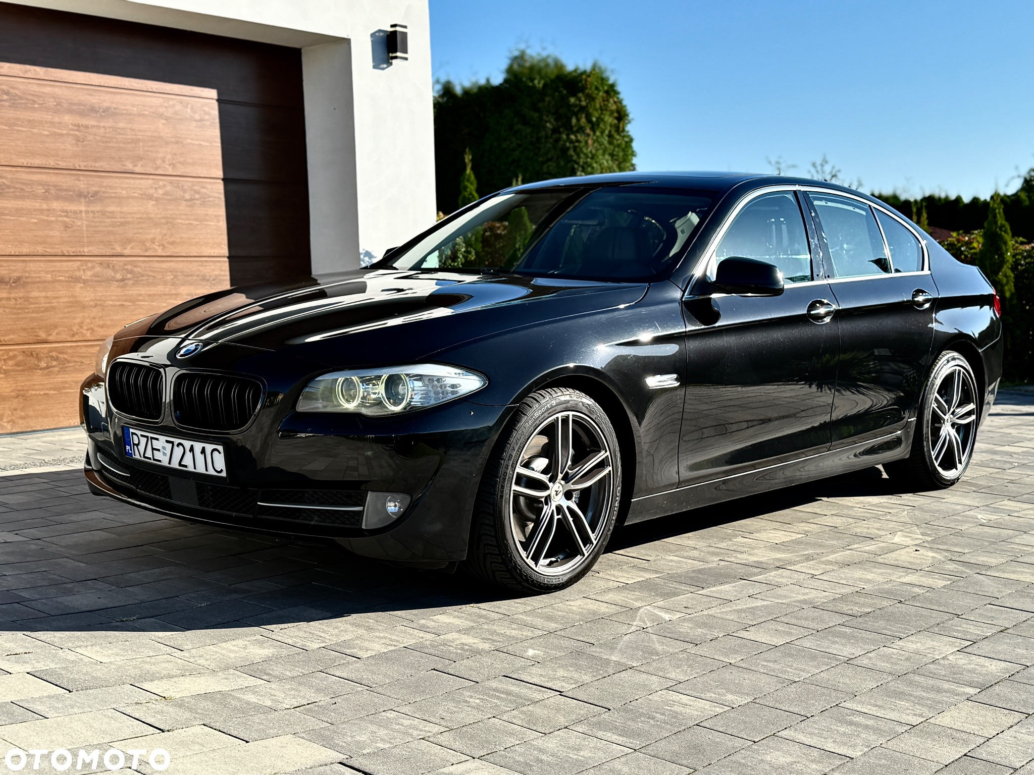 BMW Seria 5 530d Sport-Aut - 11