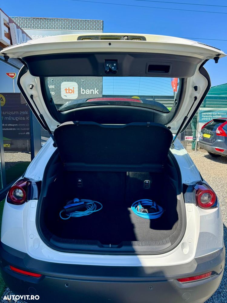Mazda MX-30 e-SKYACTIV EXCLUSIVE-LINE - 37
