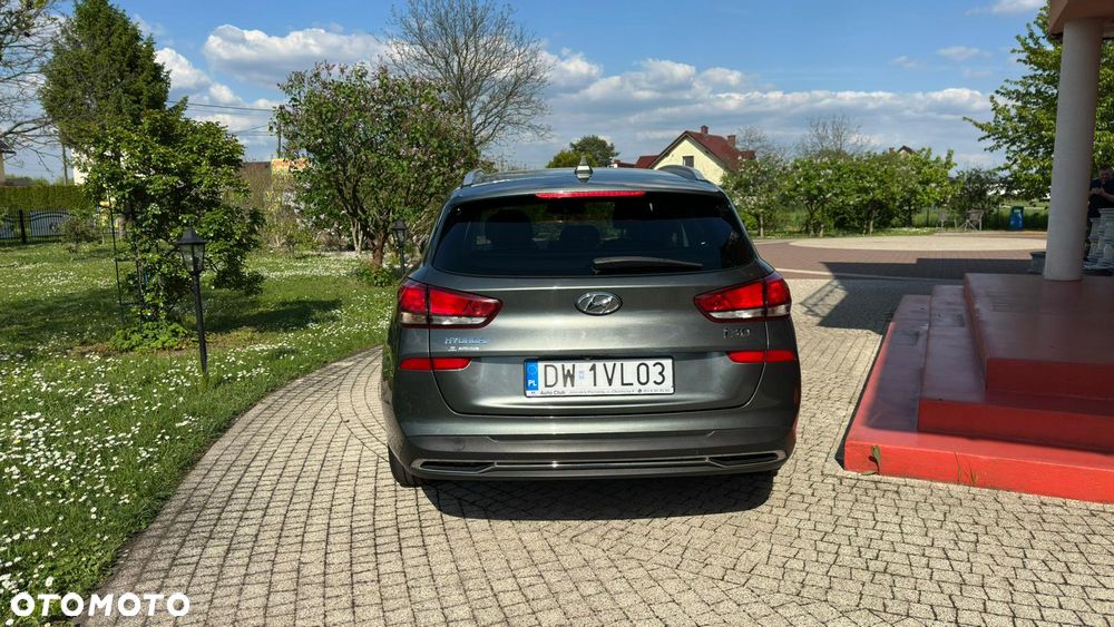 Hyundai i30 1.5 T-GDI 48V Executive - 4