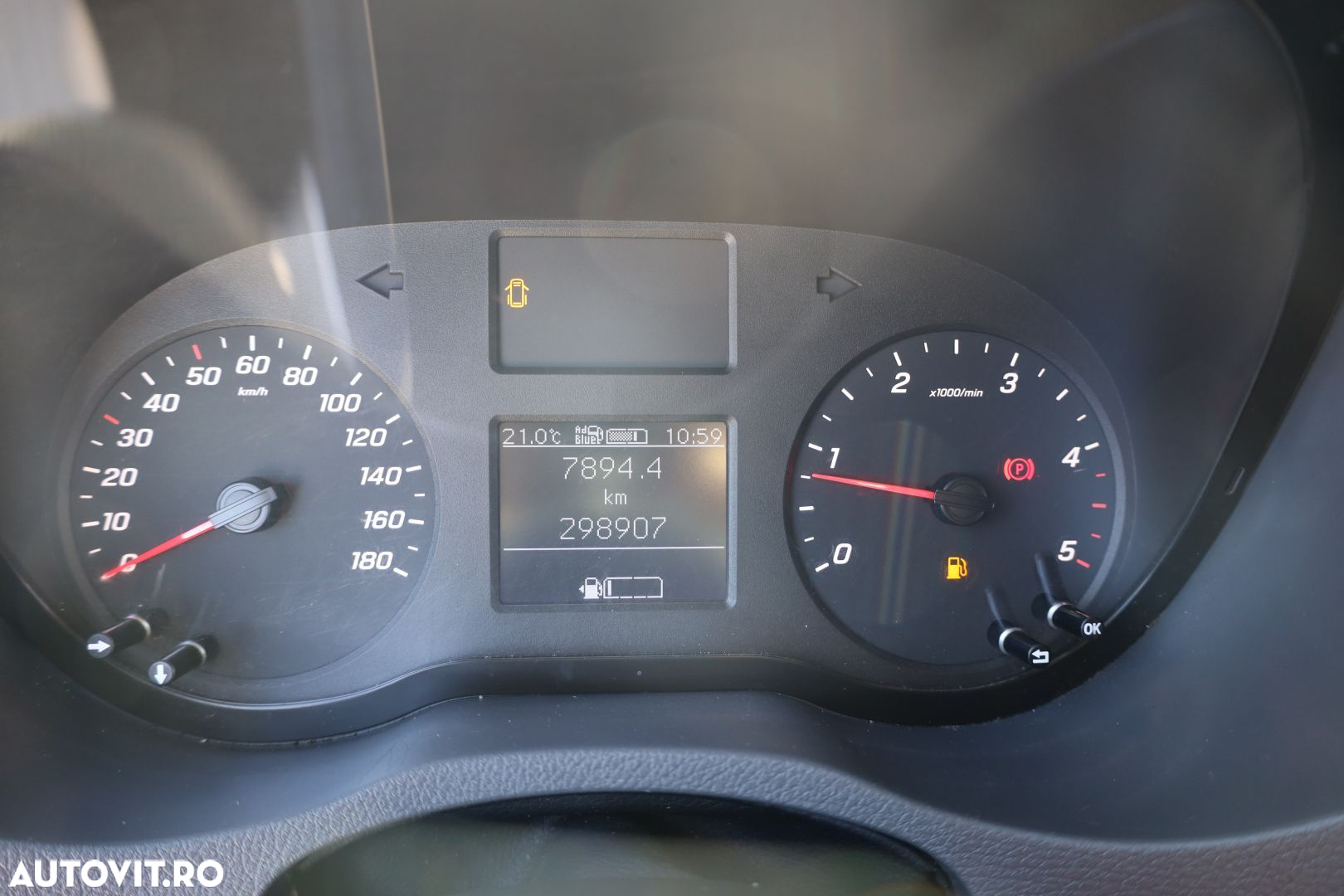 Mercedes-Benz Sprinter - 17