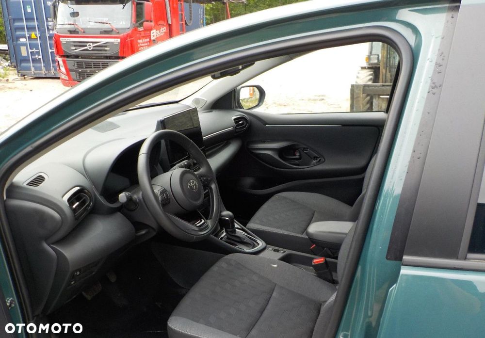 Toyota Yaris - 20