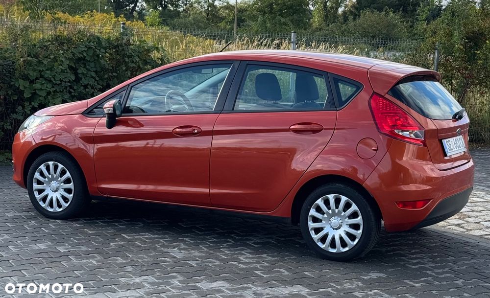 Ford Fiesta - 15