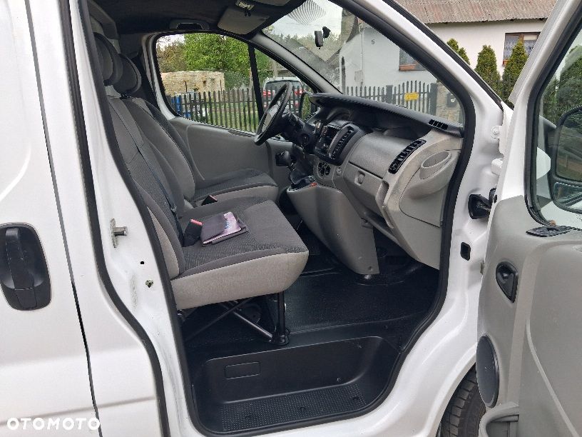 Renault Trafic - 11