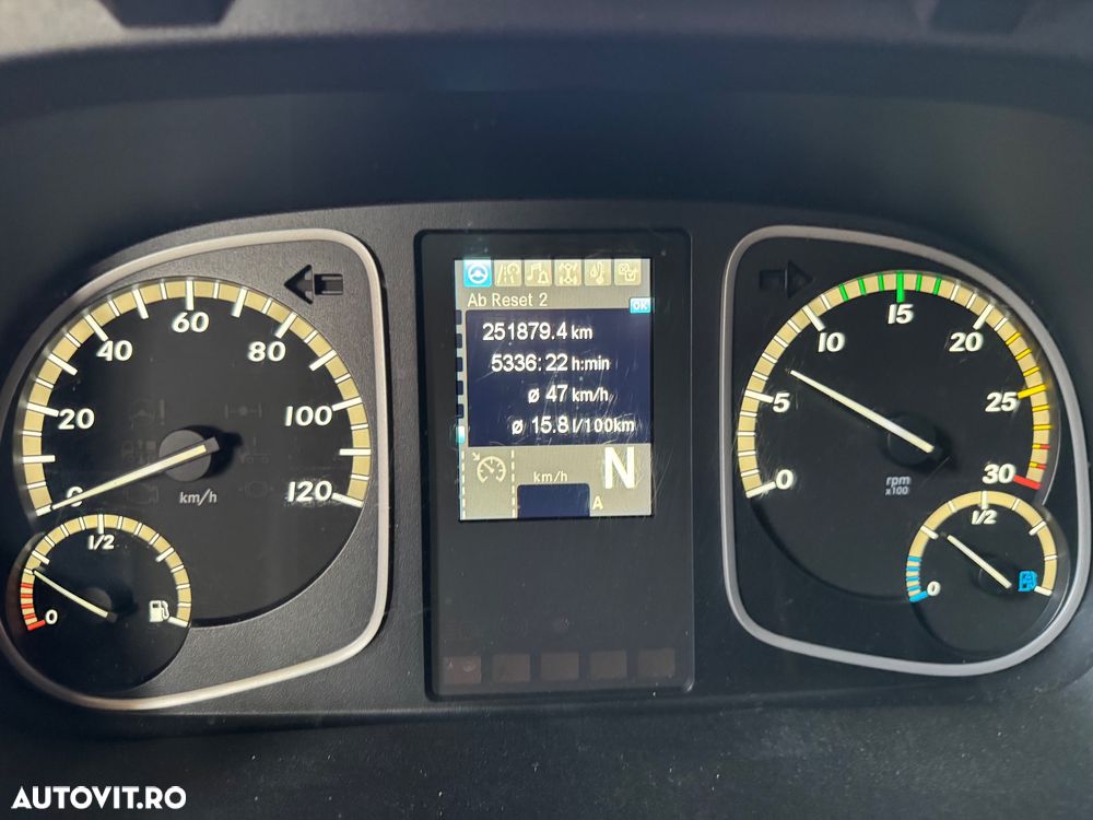 Mercedes-Benz Atego 818 - 13