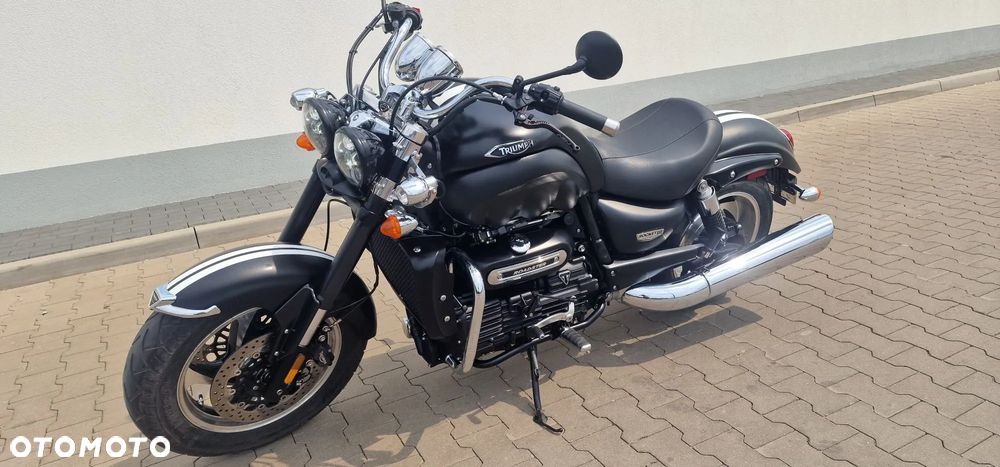 Triumph Rocket - 2