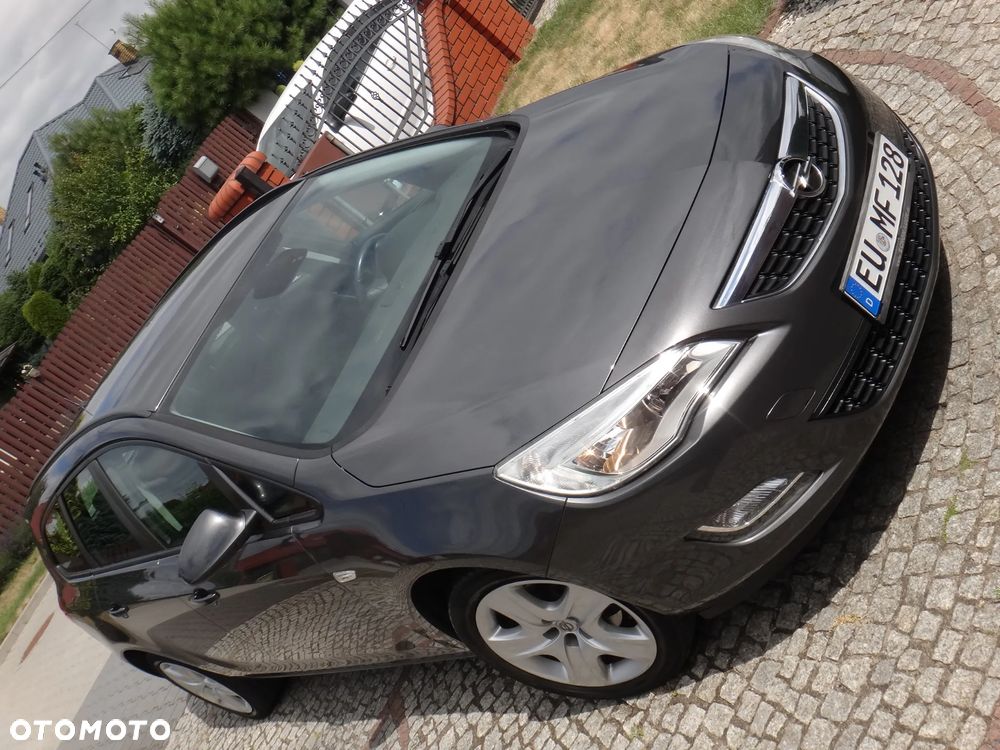 Opel Astra 1.6 Innovation - 10