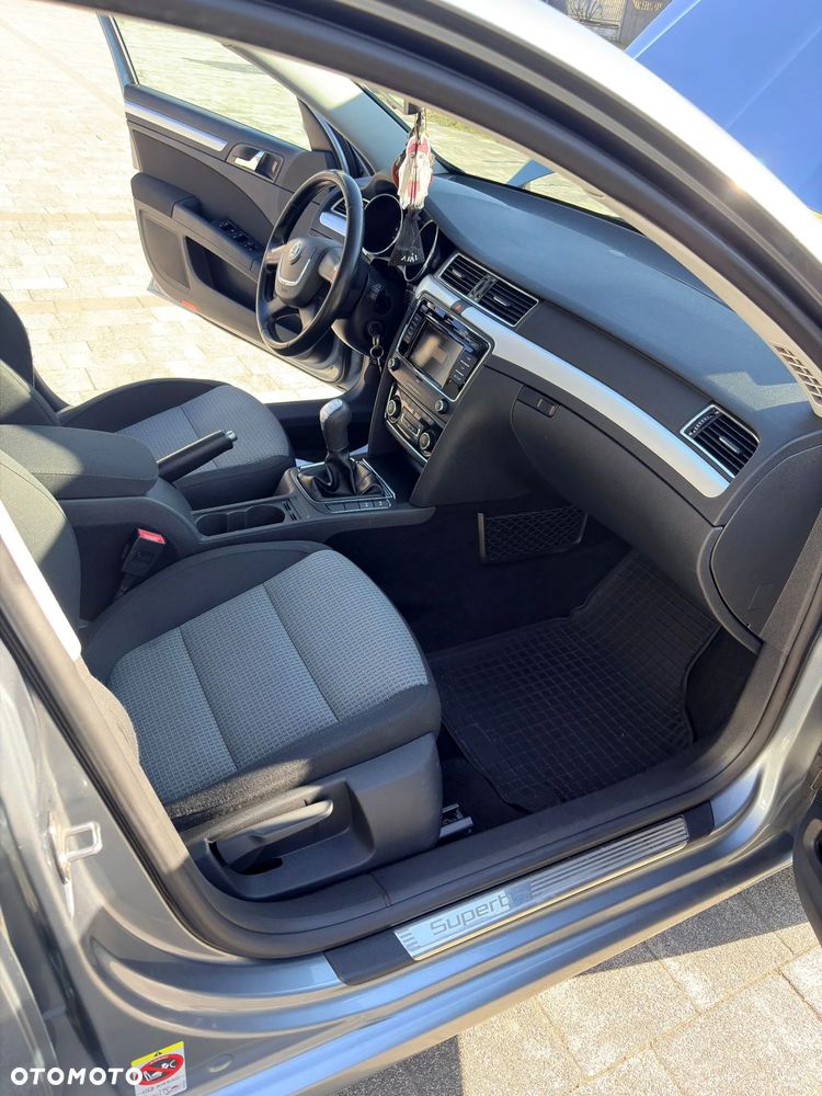 Skoda Superb 2.0 TDI Ambition Outdoor - 7
