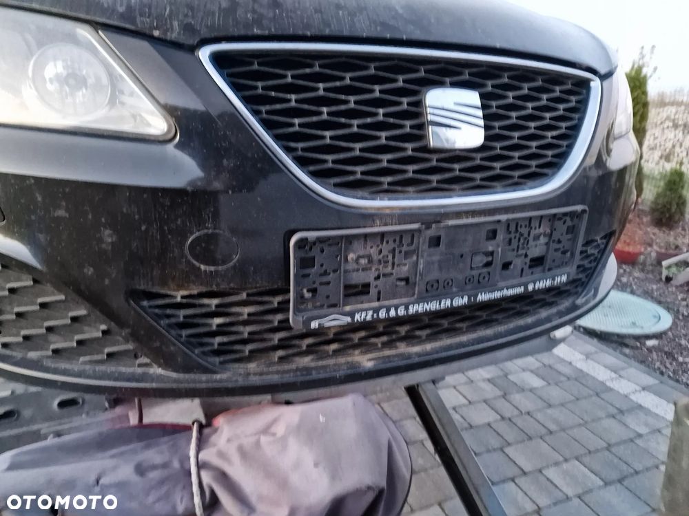 Zderzak  przód  seat exeo  w kolorze LZ9Y - 1