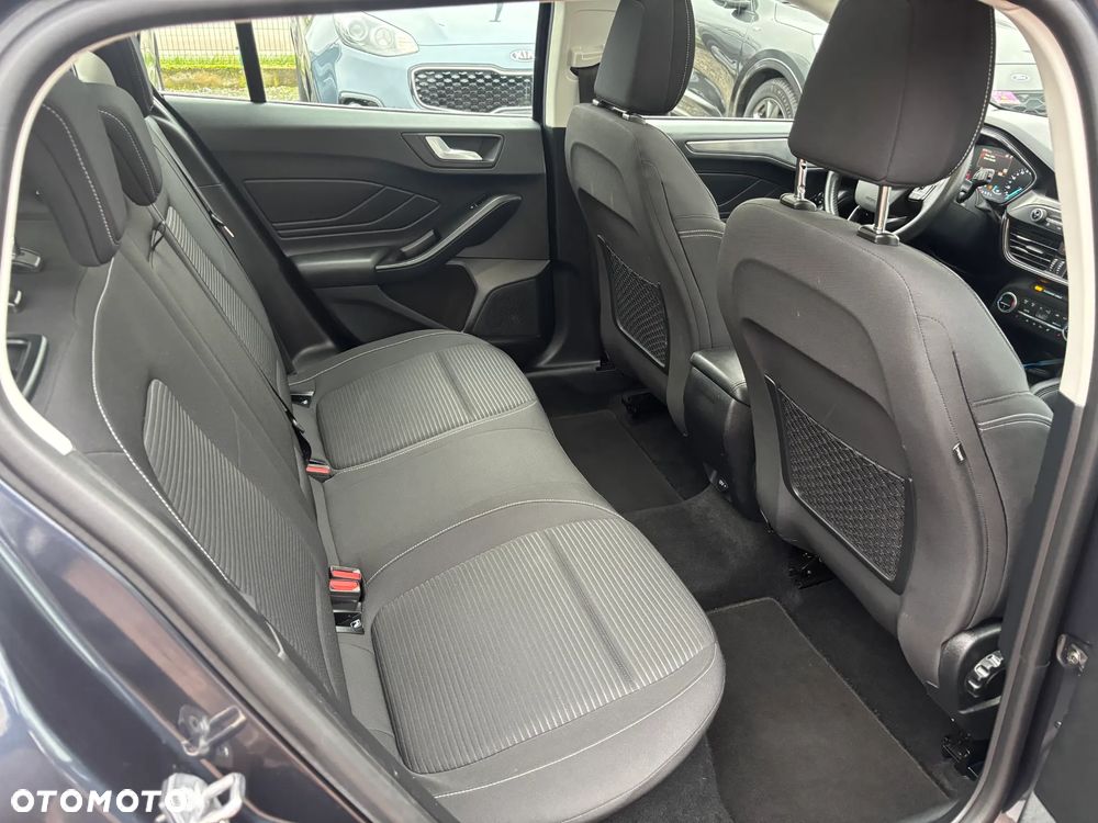 Ford Focus 1.5 EcoBoost Titanium - 18