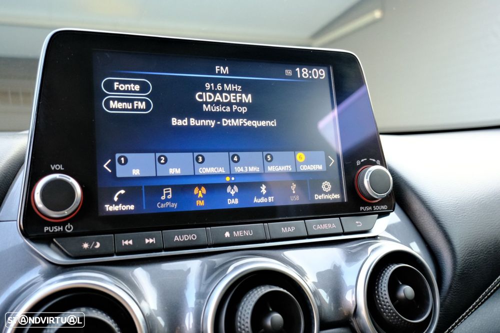 Nissan Juke 1.0 DIG-T N-Connecta Two Tone DCT - 20