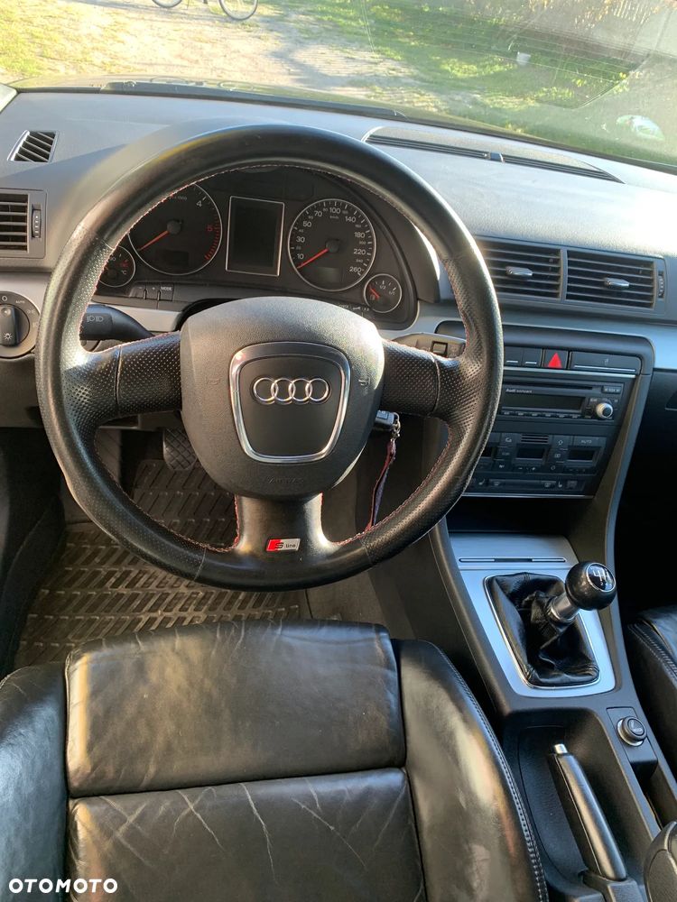 Audi A4 Avant 2.0 TDI DPF Quattro - 31