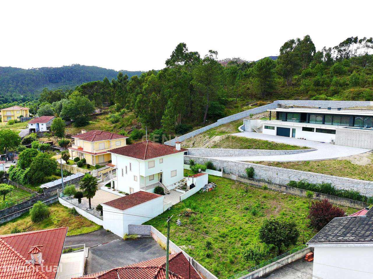 Moradia T4 Povoa de Lanhoso - Grande imagem: 2/45