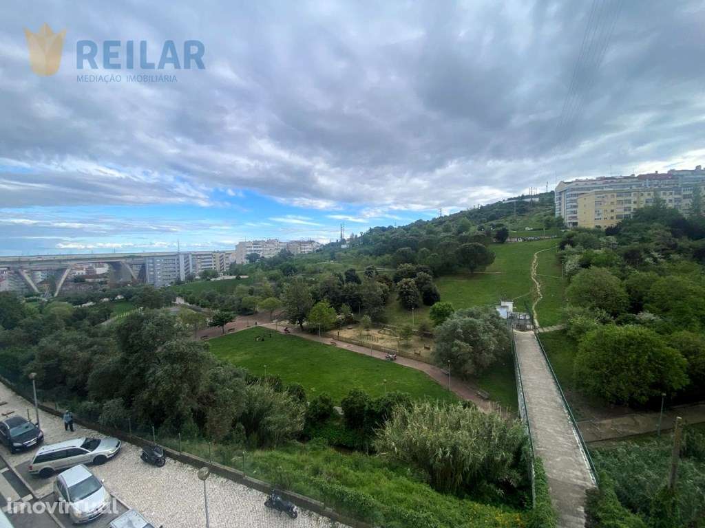 Vila Franca de Xira - T2 Impecável - Grande imagem: 2/17