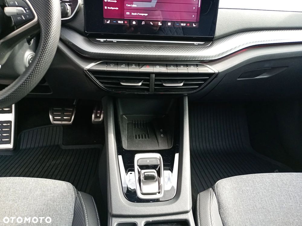 Skoda Octavia 1.5 TSI mHEV Sportline DSG - 10