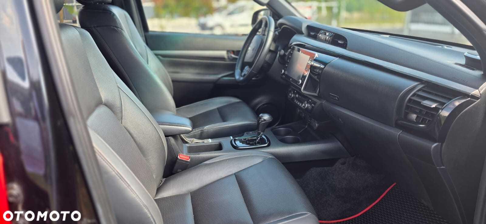 Toyota Hilux 2.8 D-4D Double Cab Invincible 4x4 - 9