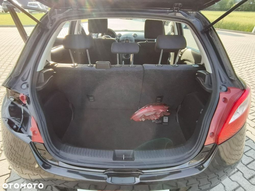 Mazda 2 - 15