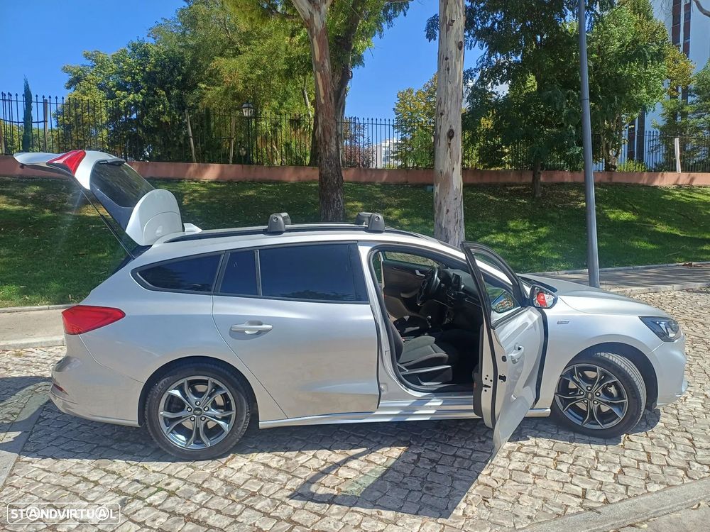 Ford Focus SW — fotografia 14
