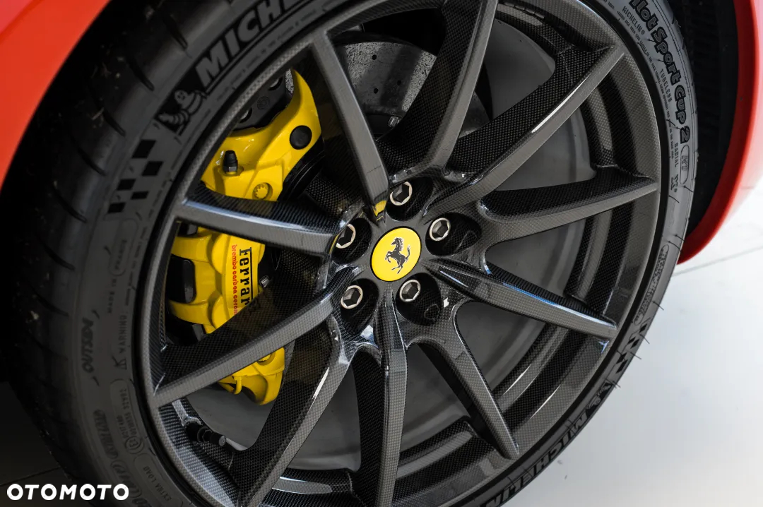 Ferrari SF90 Stradale - 8