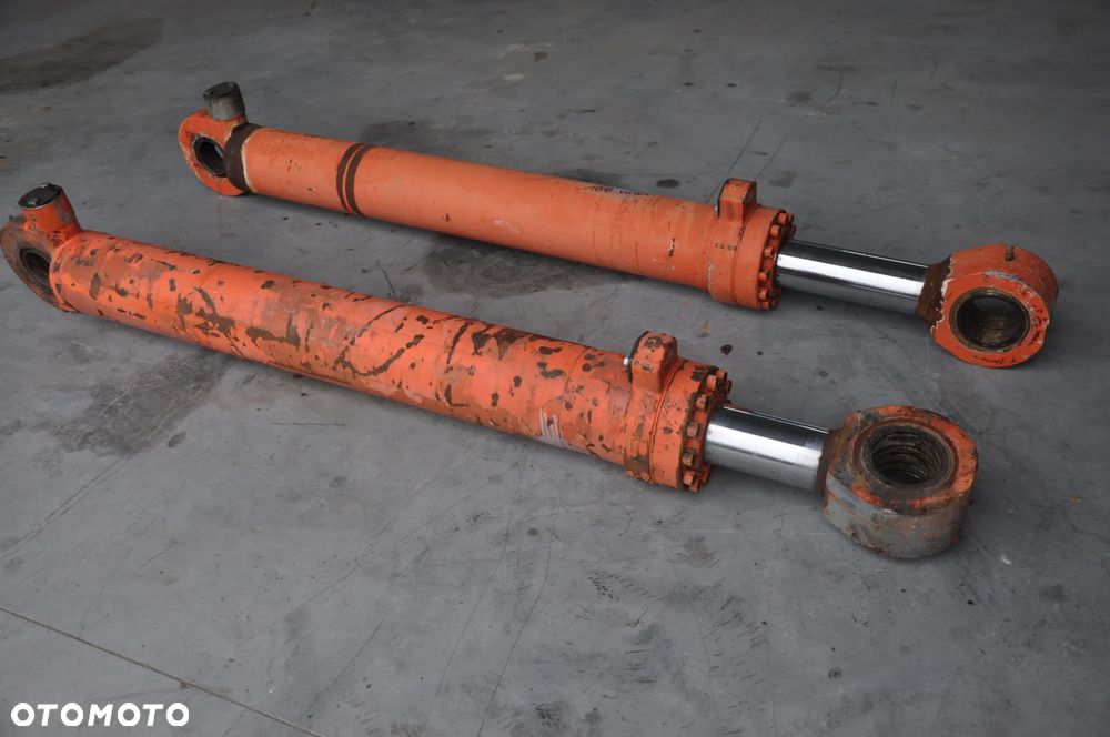 Silownik hydrauliczny  koparka Atlas - 1