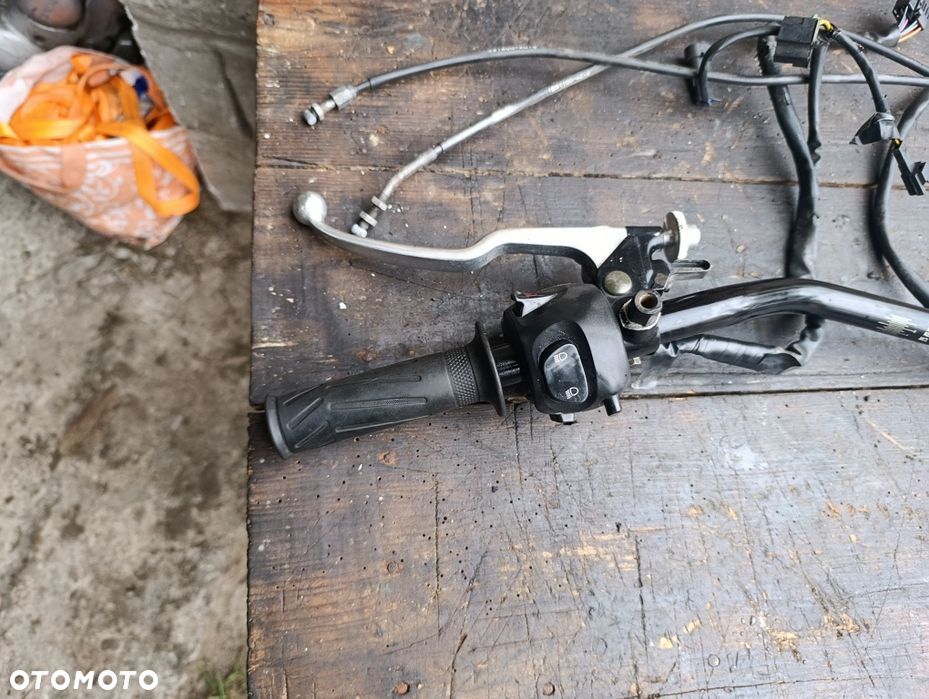 Kierownica Yamaha FZ6 04 - 09 r klamka przełączniki sprzęgło części G2 - 2
