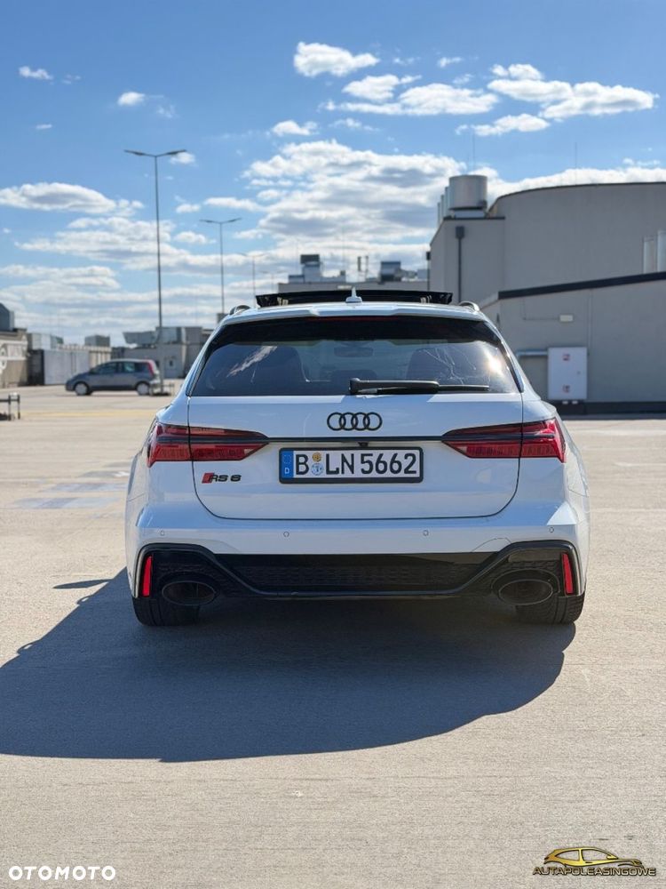 Audi RS6 Avant - 8