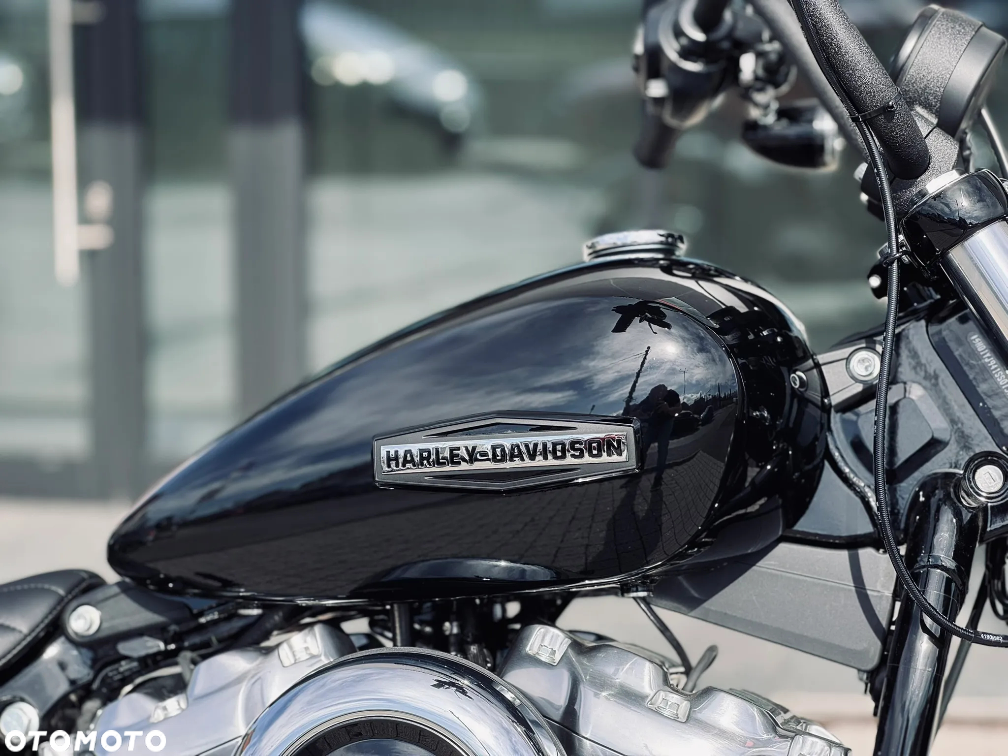 Harley-Davidson Softail Street Bob - 7