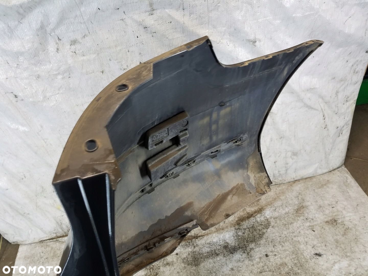 ZDERZAK TYŁ VW PASSAT B7 KOMBI KOD LI7F - 7