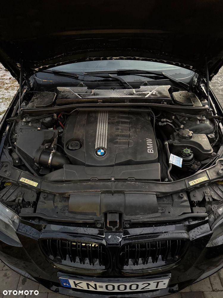 BMW Seria 3 330d xDrive M Sport Edition - 28