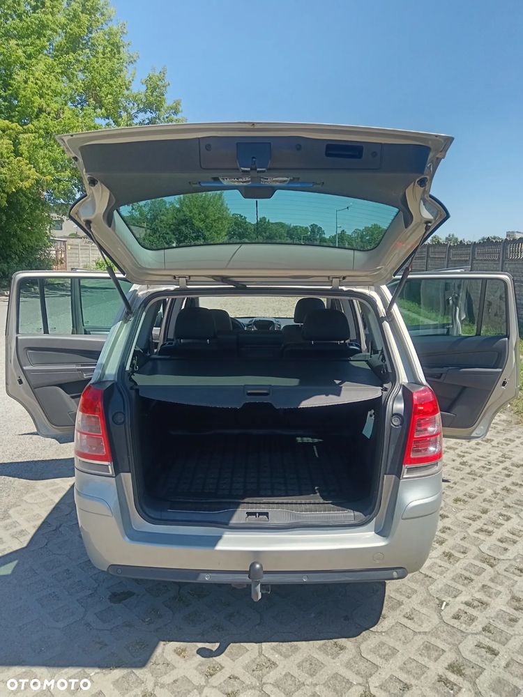 Opel Zafira 1.8 Innovation 110 Jahre - 13