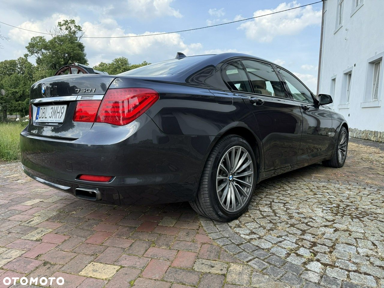 BMW Seria 7 750i - 17