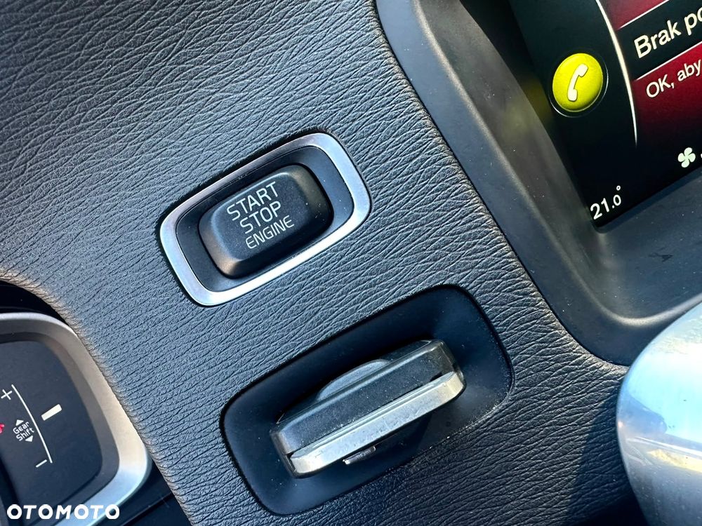 Volvo V60 D4 Momentum - 23