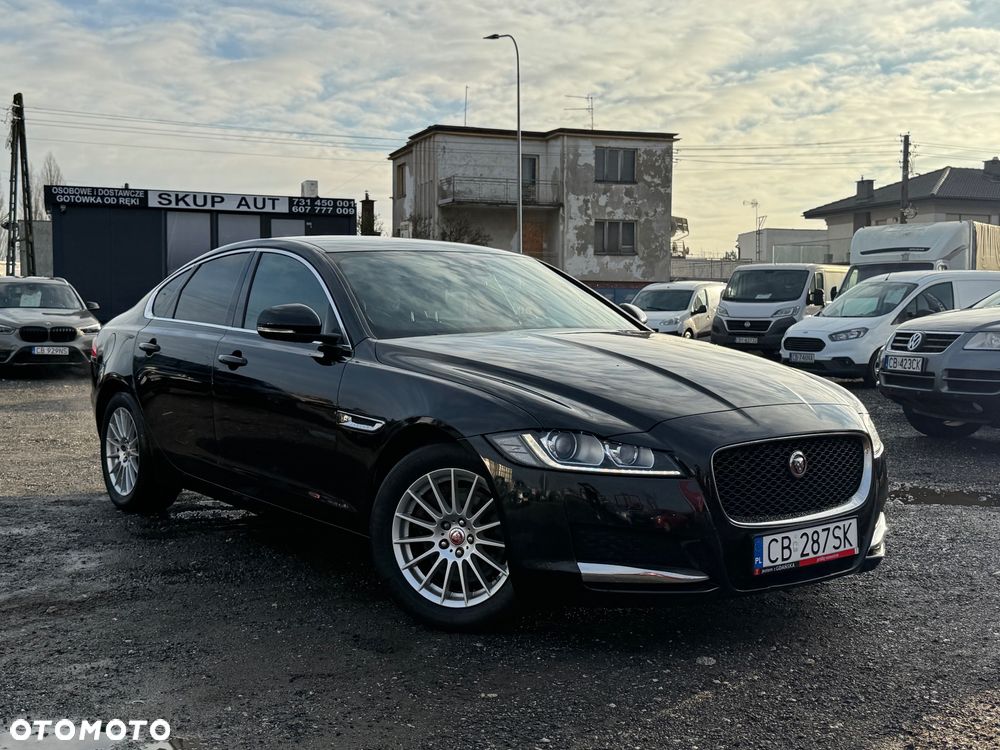 Jaguar XF 2.0 i4D Pure - 3