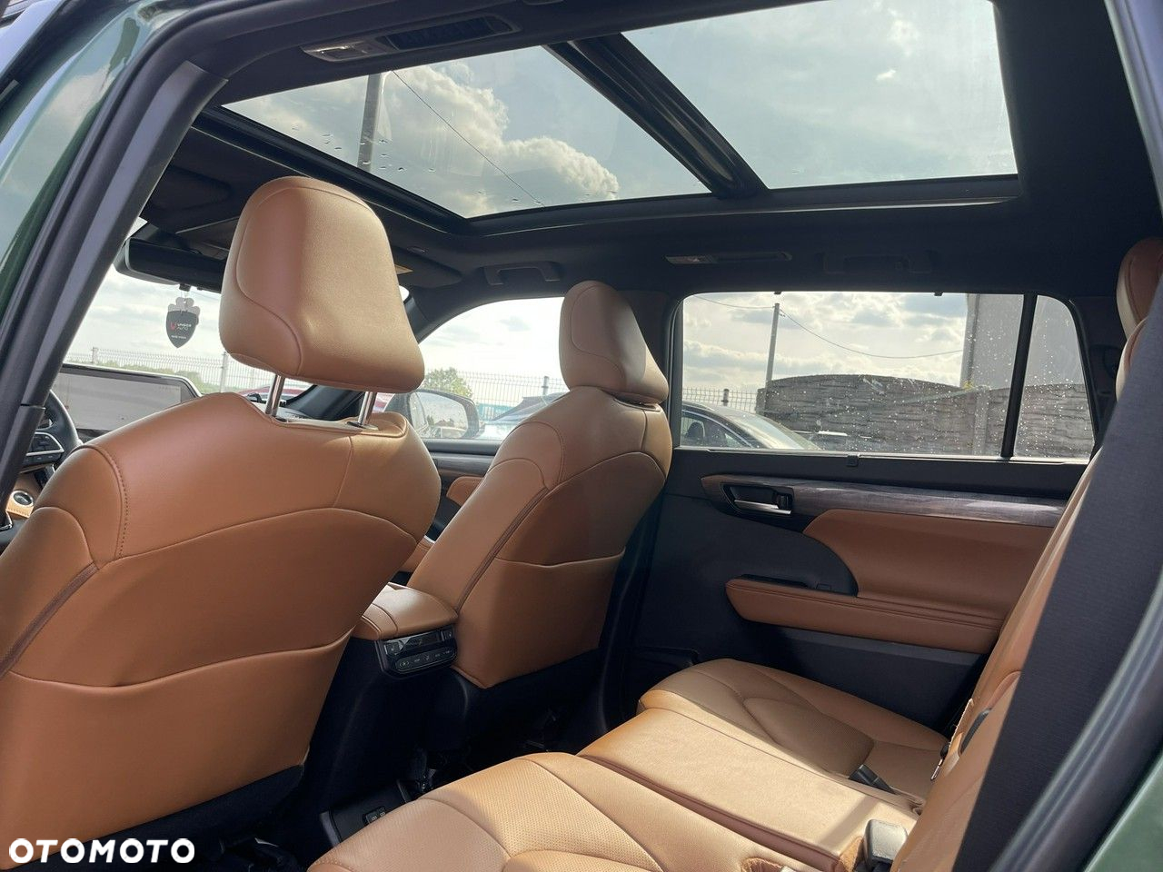 Toyota Highlander 2.5 Hybrid Executive Style - 11
