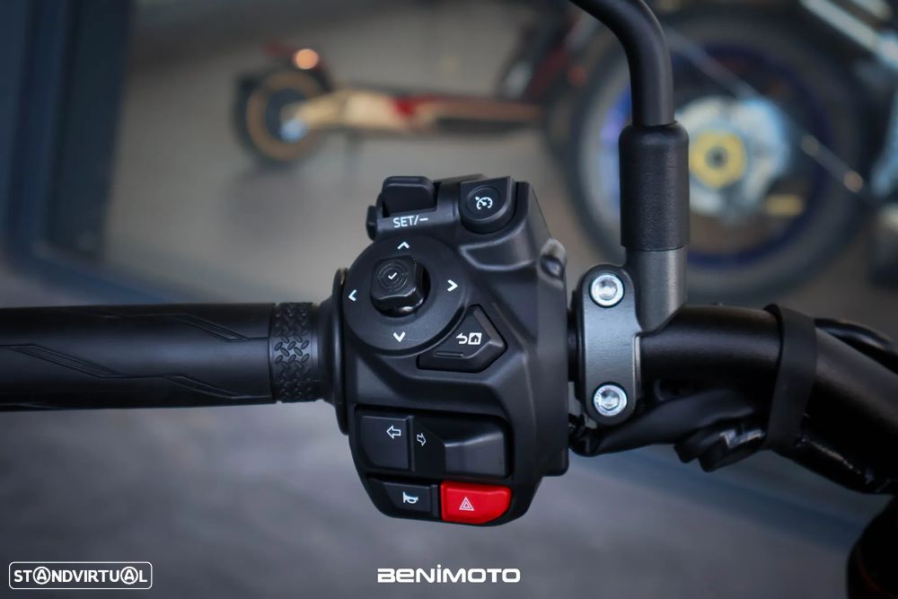 Yamaha MT-09 SP - 9