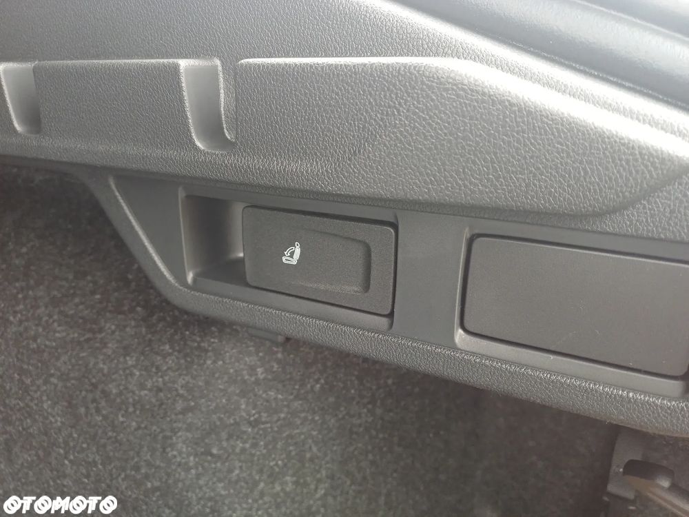 Skoda Octavia 1.5 TSI mHEV Sportline DSG - 28