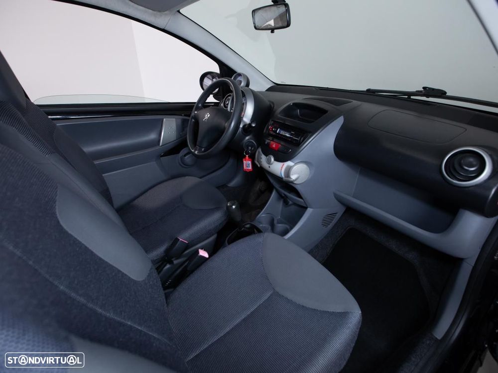 Peugeot 107 - 8