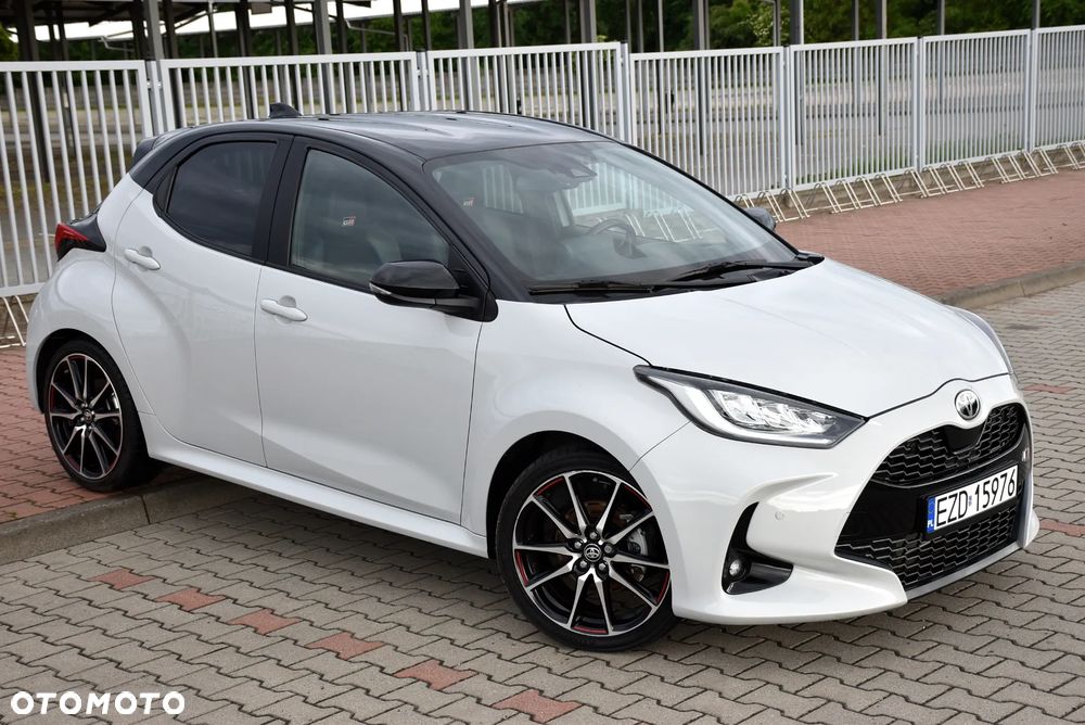 Toyota Yaris Hybrid 1.5 GR Sport - 7