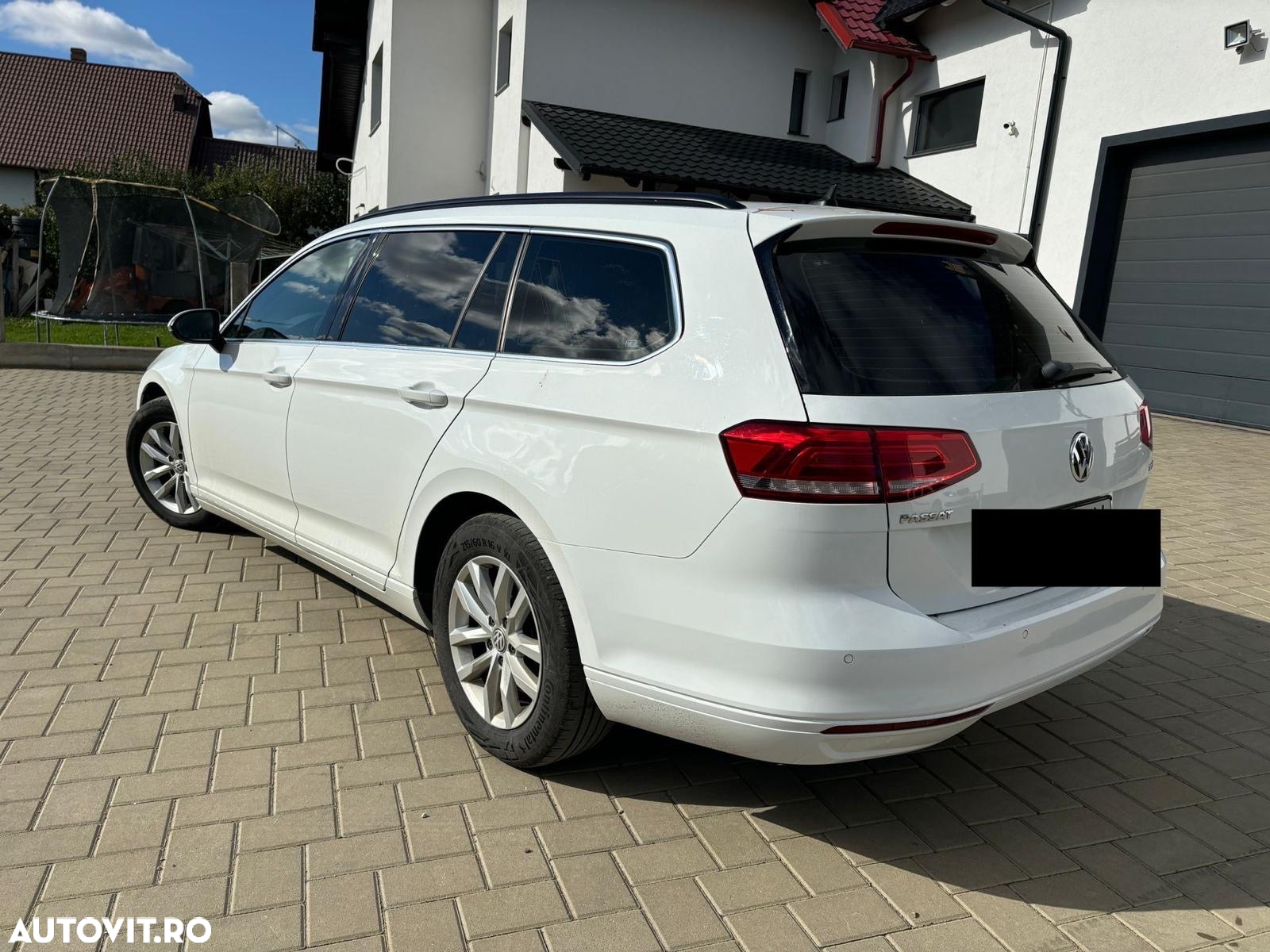 Volkswagen Passat Variant 2.0 TDI DSG Comfortline - 4