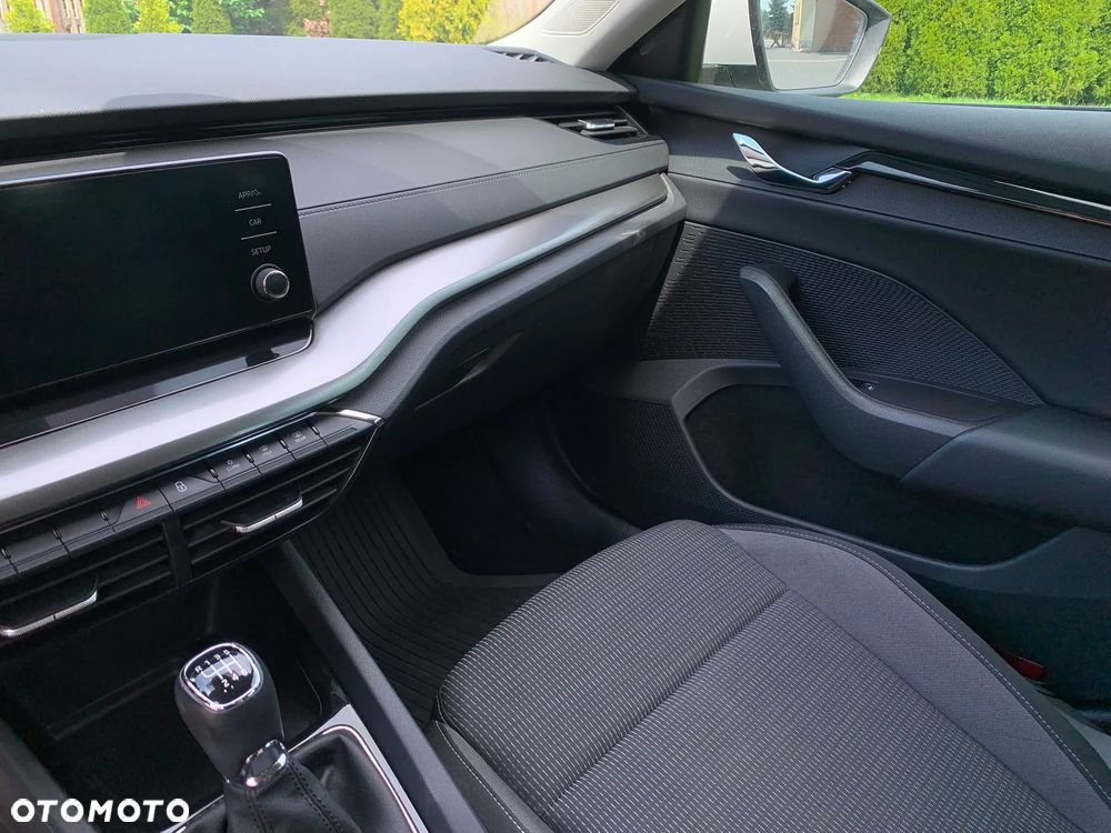 Skoda Octavia 1.5 TSI ACT Ambition - 17
