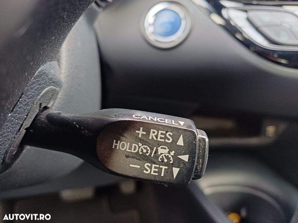 Toyota C-HR 1.8 HSD 122 CP 4x2 CVT Core - 16