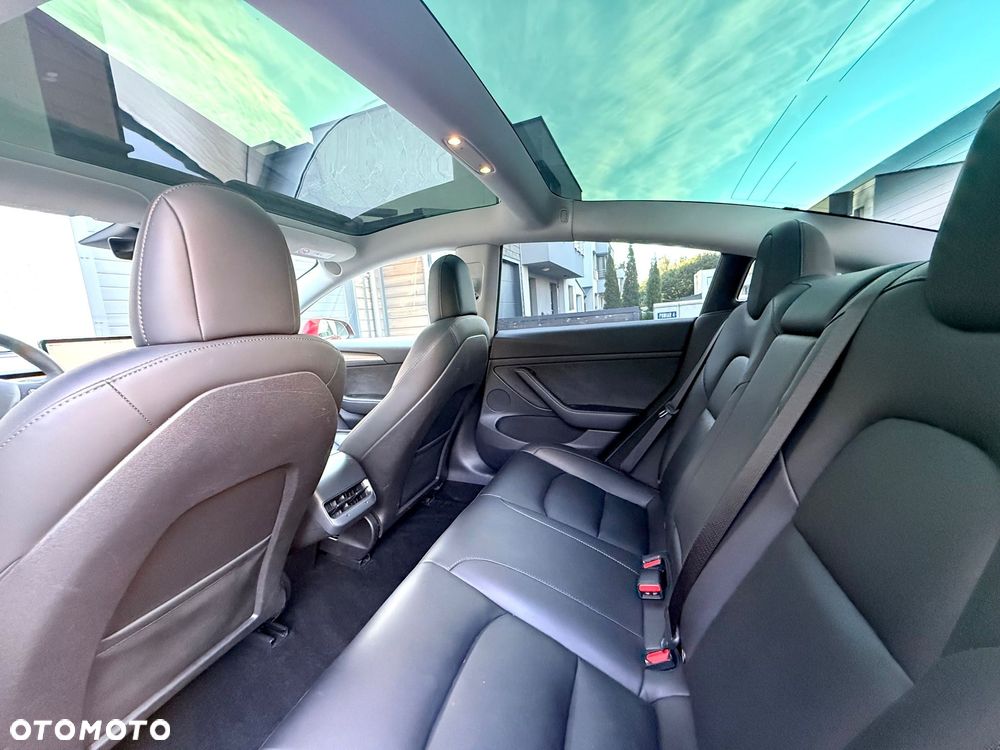 Tesla Model 3 - 20