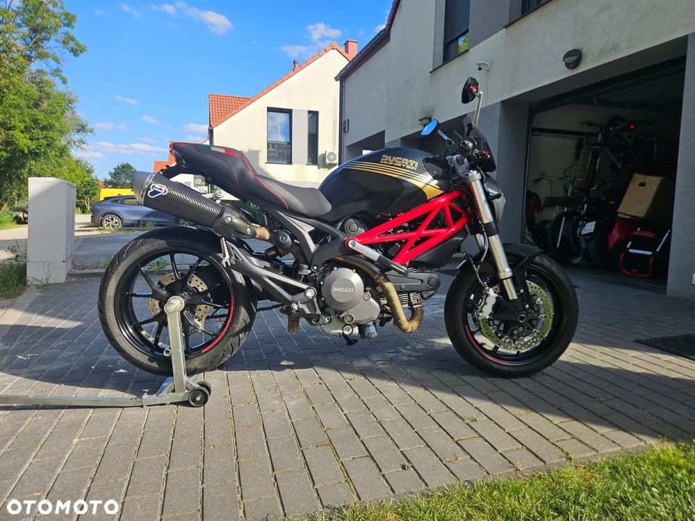 Ducati Monster - 19