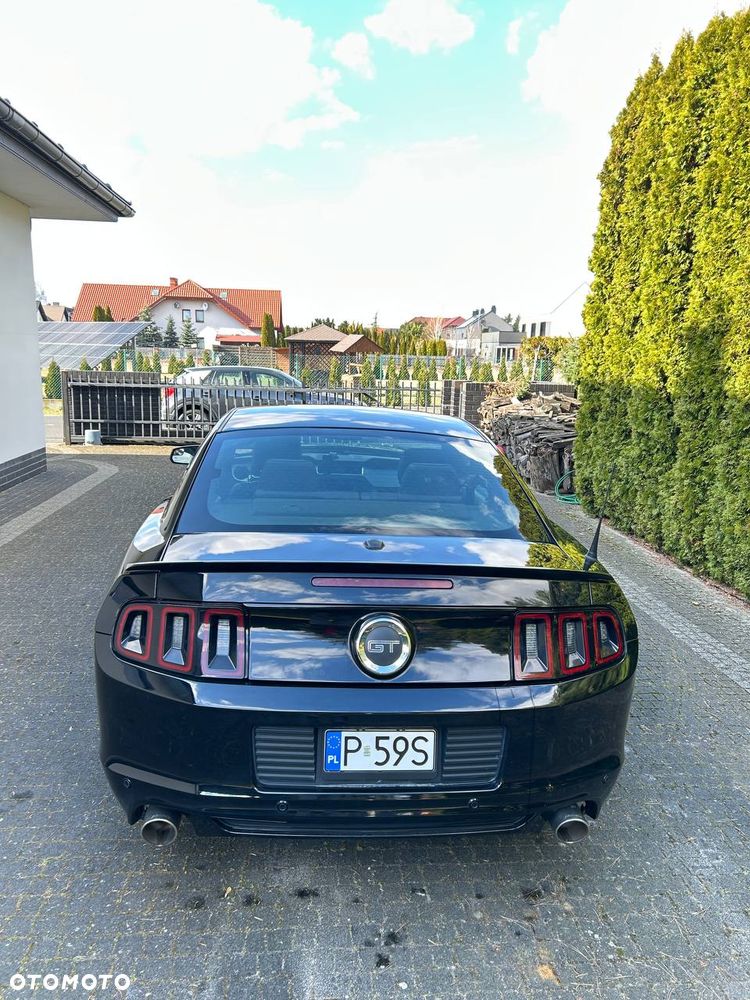 Ford Mustang 5.0 V8 GT - 8