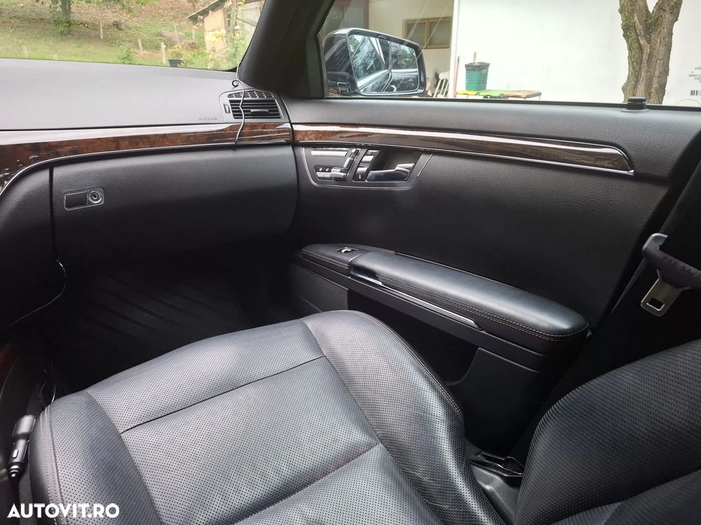 Mercedes-Benz S 350 BlueTEC DPF 4Matic 7G-TRONIC - 12