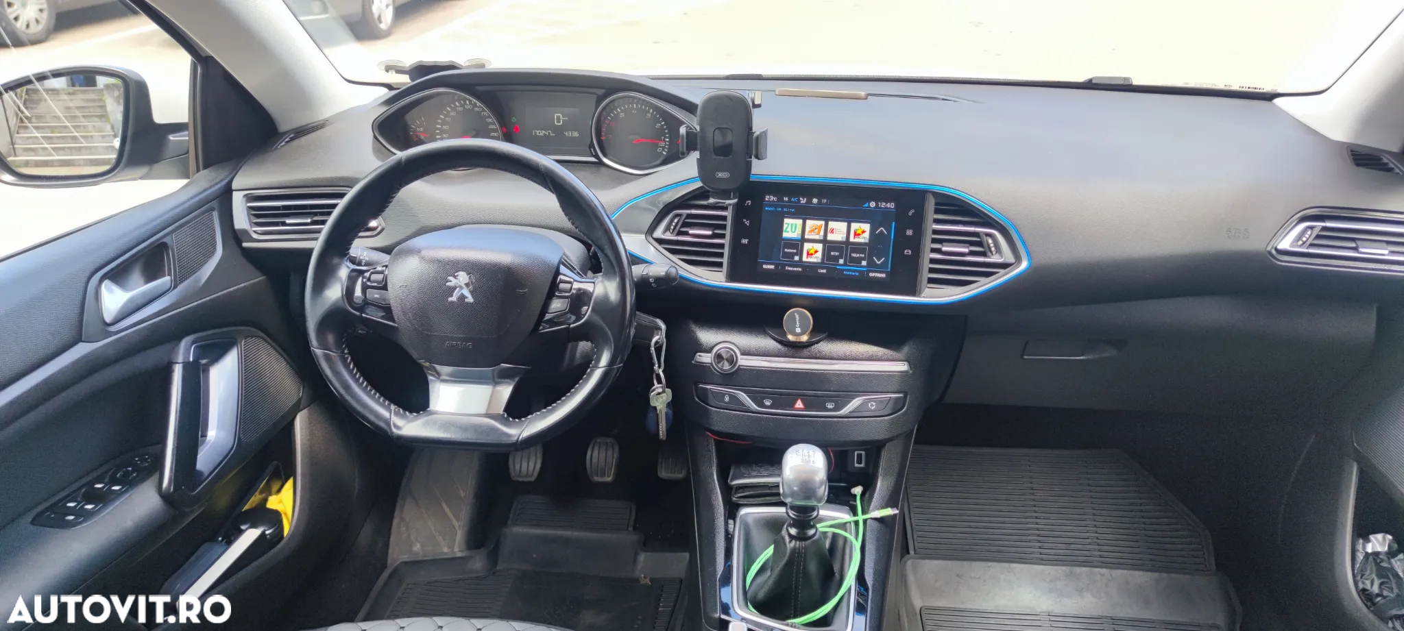 Peugeot 308 1.2 L PureTech Turbo S&S Access - 15