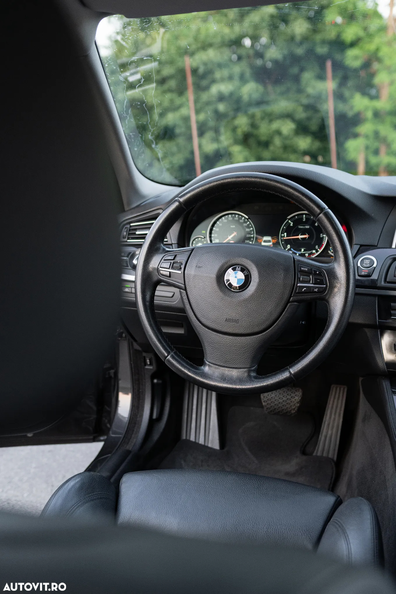 BMW Seria 5 520d Aut. Sport Line - 8