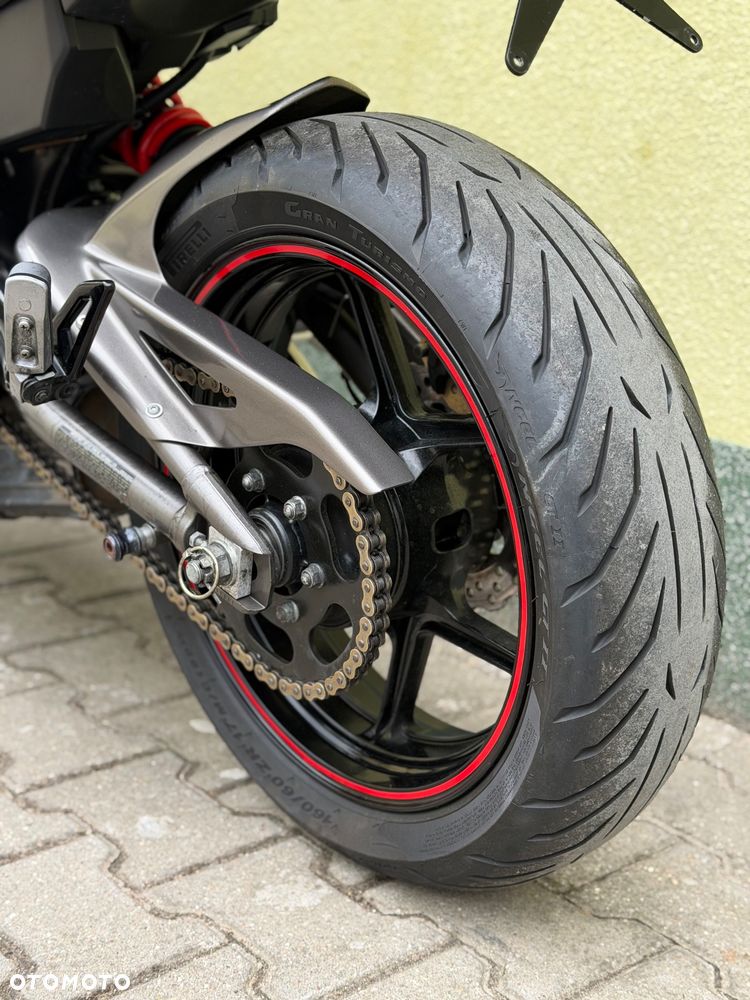 Kawasaki ER - 21