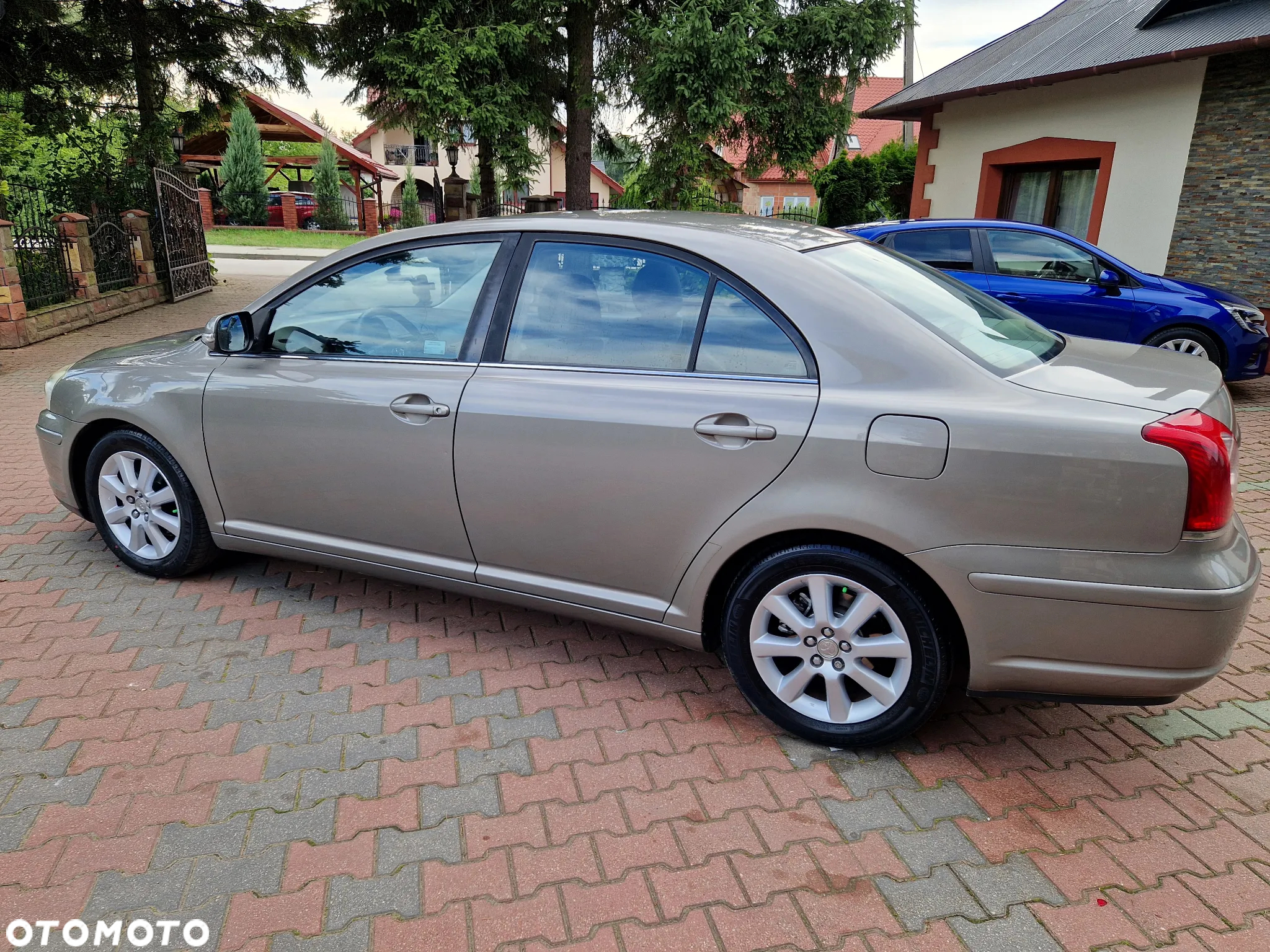 Toyota Avensis 1.8 VVT-i Sol - 34