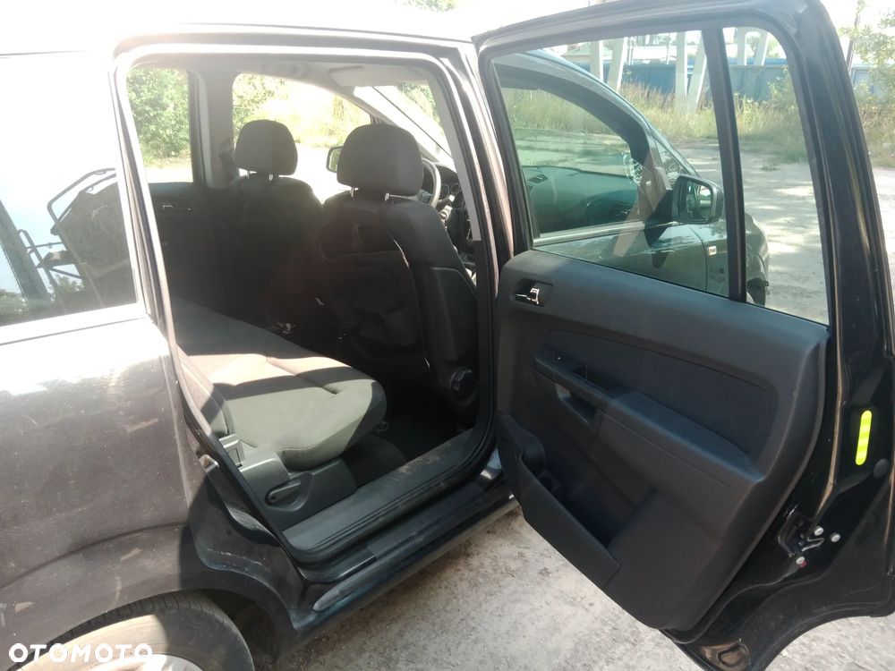 Opel Zafira 1.8 Family Plus - 10