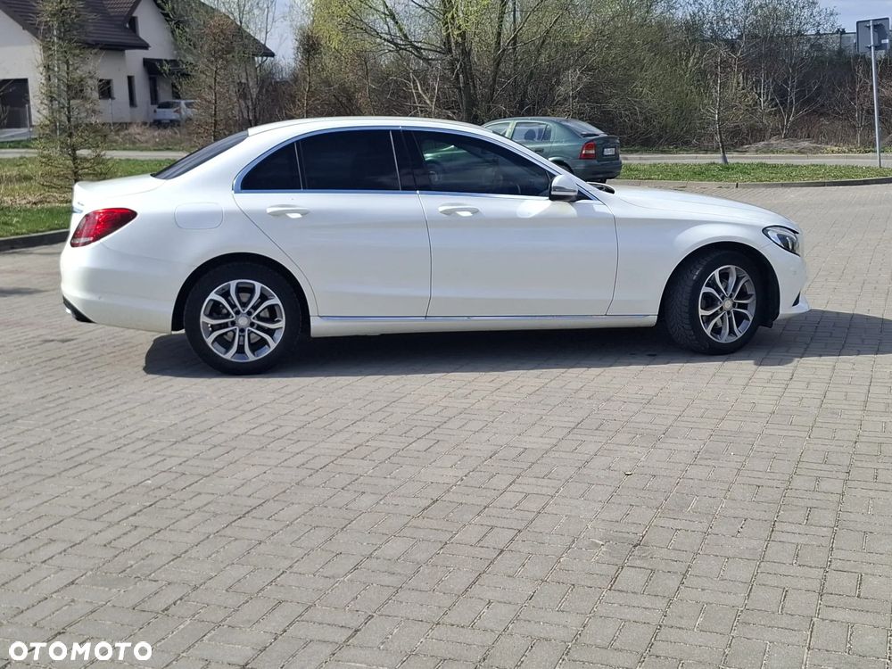 Mercedes-Benz Klasa C 200 4-Matic 9G-TRONIC - 6